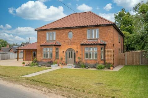 Wicklewood 5 bed detached house for sale