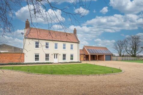 Catfield 4 bed detached house for sale