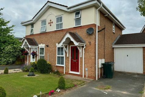 2 bedroom semi-detached house for sale