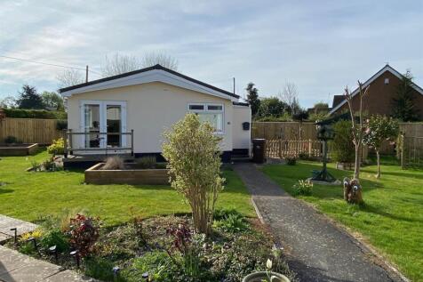 2 bedroom park home for sale