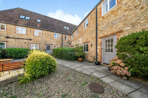 Gloucester Street, Faringdon... 1 bed apartment for sale