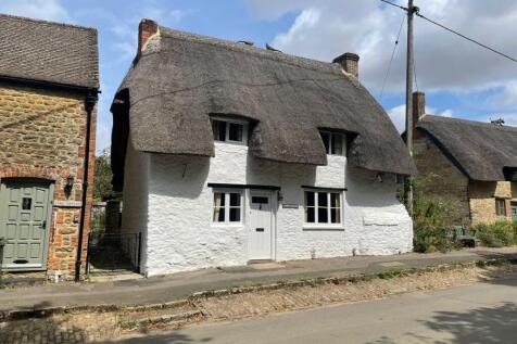 Clove Cottage, Little Coxwell... 3 bed detached house for sale