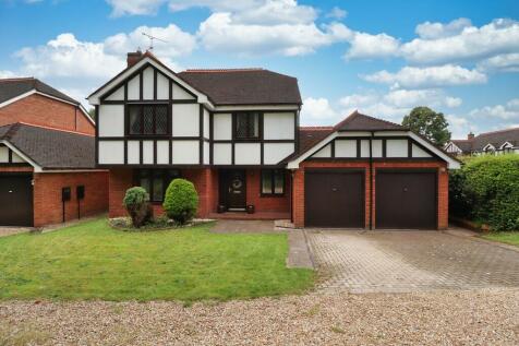 4 bedroom detached house for sale