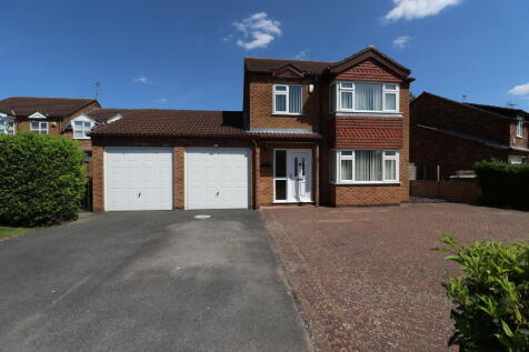 4 bedroom detached house for sale