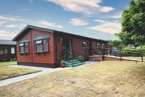 2 bedroom park home for sale