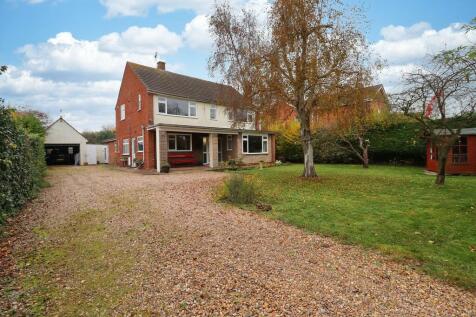 5 bedroom detached house for sale