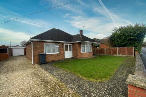 2 bedroom detached bungalow for sale