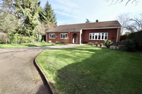 3 bedroom detached bungalow for sale