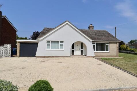 2 bedroom detached house for sale