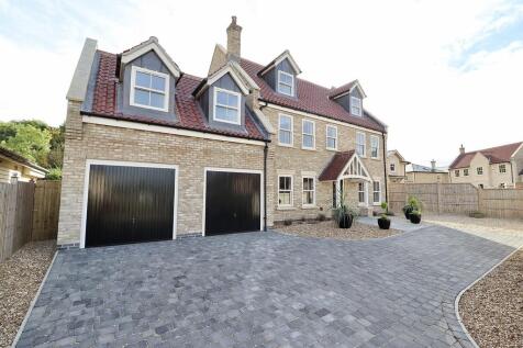 5 bedroom detached house for sale