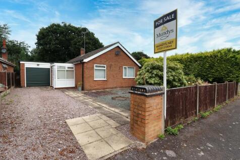 3 bedroom detached bungalow for sale