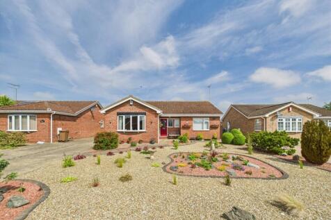 Kings Mill Park, Driffield, YO25 6UZ 3 bed detached bungalow for sale