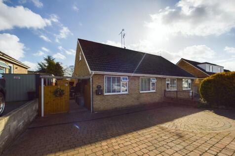 Greenlands, Driffield, YO25 5HY 2 bed semi