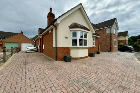 3 bedroom detached bungalow for sale