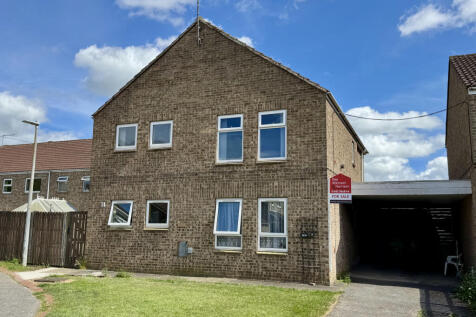 Carr Close, Beverley, HU17 0QS 2 bed flat for sale