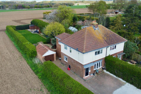 Main Street, Catwick, HU17 5PH 3 bed semi