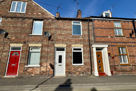 Wilbert Grove, Beverley, HU17 0AN 2 bed terraced house for sale