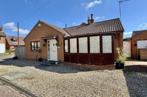 Hymers Close, Brandesburton, YO25 8SQ 2 bed detached bungalow for sale