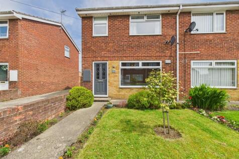 Grove Park, Beverley, HU17 9JX 3 bed semi