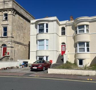 4 bedroom maisonette for sale