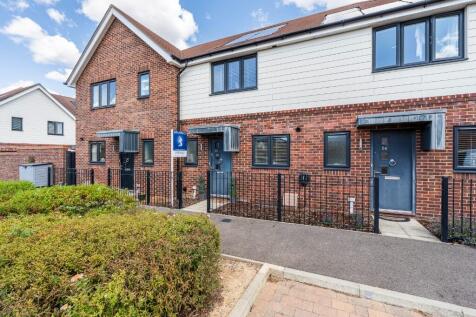 Catland Copse, Bursledon... 3 bed terraced house for sale