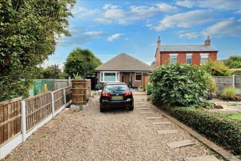 2 bedroom detached bungalow for sale