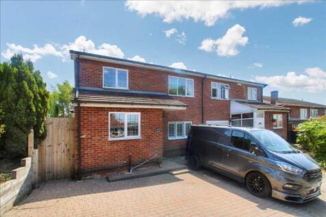 4 bedroom semi-detached house for sale