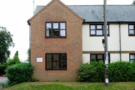 Rowland Hill Court, Baldock Road... 2 bed maisonette for sale