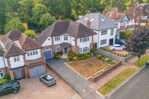 West Drive, Harrow Weald 4 bed detached house for sale