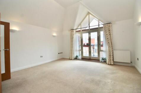 2 bedroom town house for sale