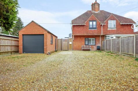 3 bedroom semi-detached house for sale