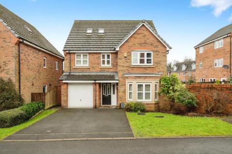 6 bedroom detached house for sale