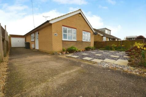 2 bedroom detached bungalow for sale