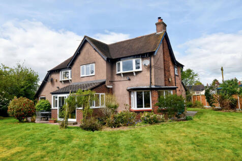 Salisbury Road, Market Drayton 3 bed detached house for sale