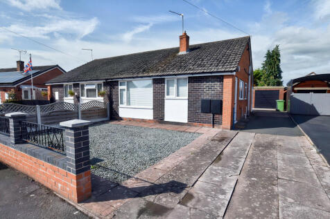 2 bedroom semi-detached bungalow for sale