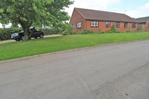 4 bedroom detached bungalow for sale