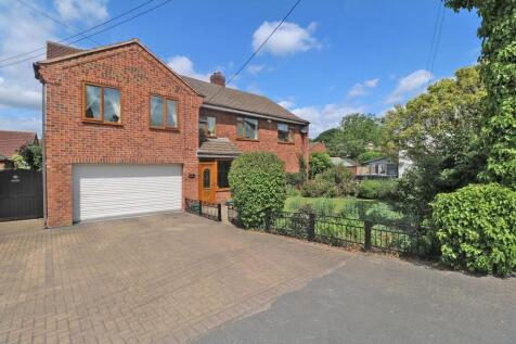 5 bedroom detached house for sale