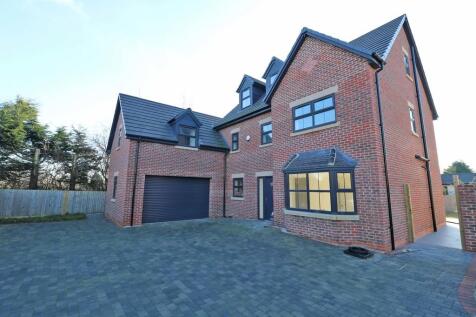 6 bedroom detached house for sale