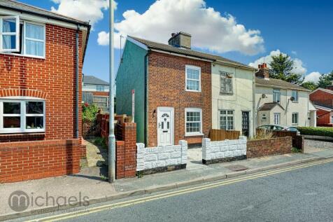 2 bedroom semi-detached house for sale