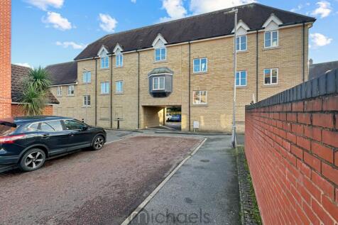 Mortimer Gardens, Colchester... 2 bed apartment for sale