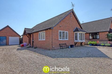 Pleasant Mews, West Mersea... 2 bed detached bungalow for sale