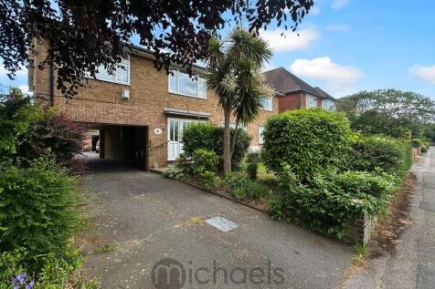 Victoria Road, Lexden, Colchester, CO3 2 bed apartment for sale