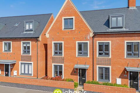 Whitmore Drive, Colchester... 3 bed end of terrace house for sale