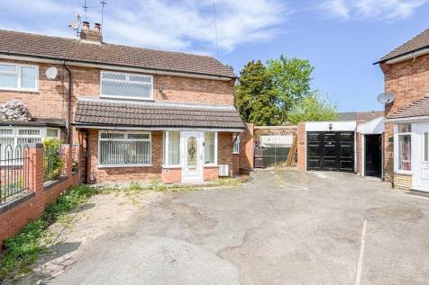 2 bedroom semi-detached house for sale