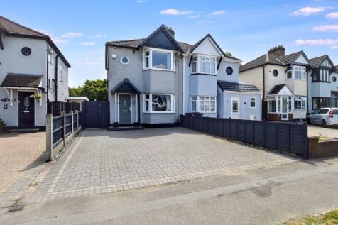2 bedroom semi-detached house for sale