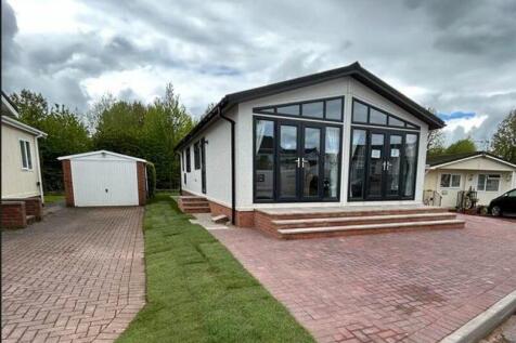 2 bedroom park home for sale