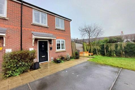 3 bedroom semi-detached house for sale