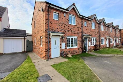 3 bedroom terraced house for sale