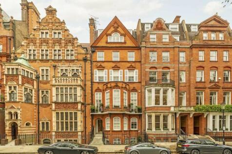 Cadogan Square, London SW1X 3 bed flat for sale