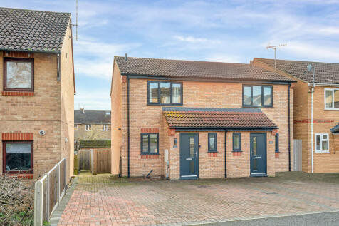 Drift Avenue, Stamford, PE9 2 bed semi